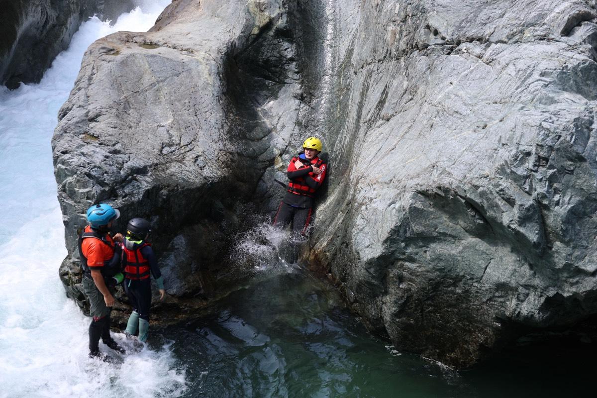 RIVER TREKKING IN THE SESIA GORGES - The Sesia Gorge is a popular destination for rafting and hydrospeeding, but the river walk experience is unlike any other. You will be completely immersed in nature, surrounded by majestic rock walls and clear, cool water. You won't need any special equipment, just suitable clothing for the activity