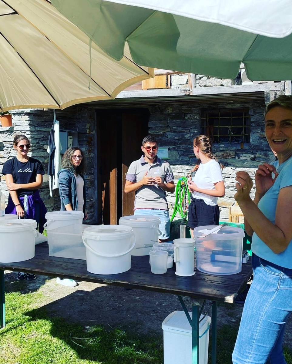 Burki Cheese Lab - A dairy experience in the alpine pasture to discover the secrets of the dairy world with our cheesemaker Cristina
