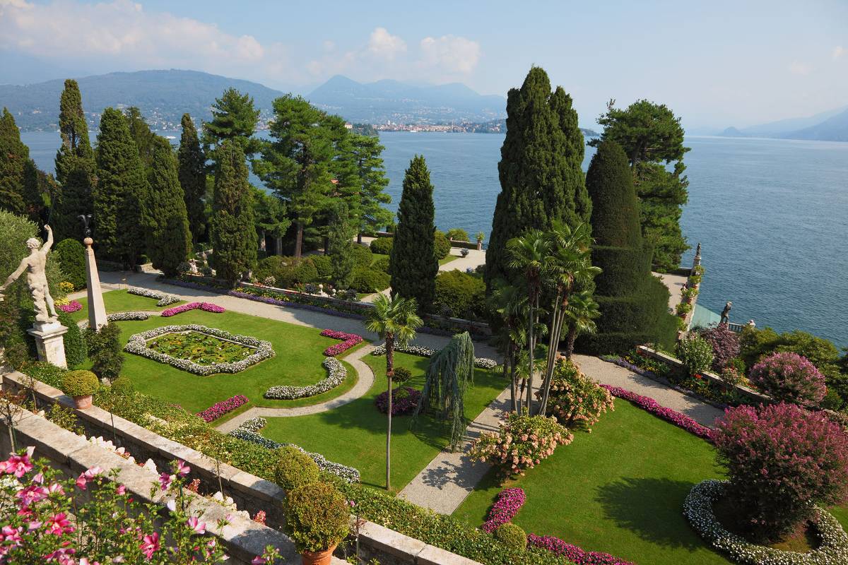 The Pearls of Lake Maggiore - Entdecken Sie die drei Borromäischen Inseln auf einem Boot ganz für sich allein und mit einem Reiseleiter an Ihrer Seite!